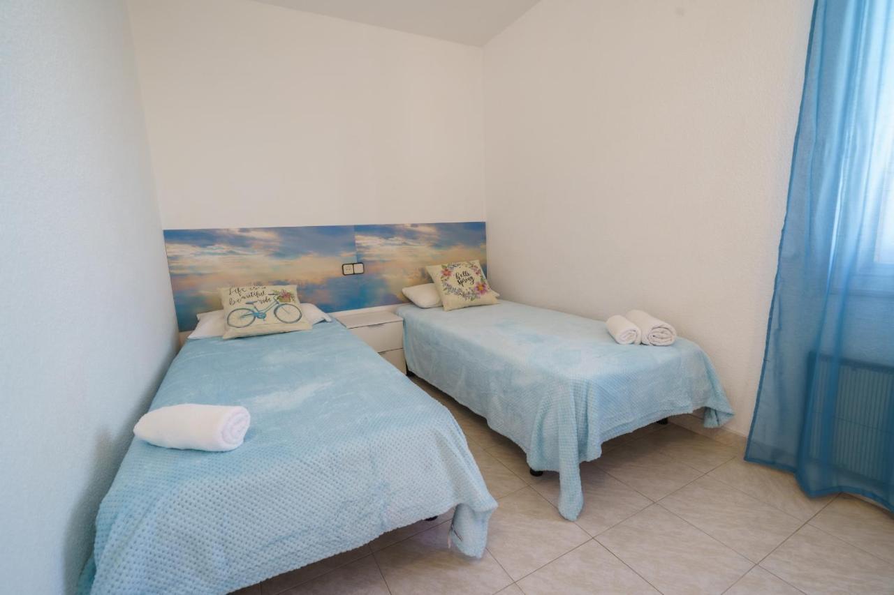 Homeholidaysrentals Nice - Costa Barcelona Malgrat de Mar Esterno foto